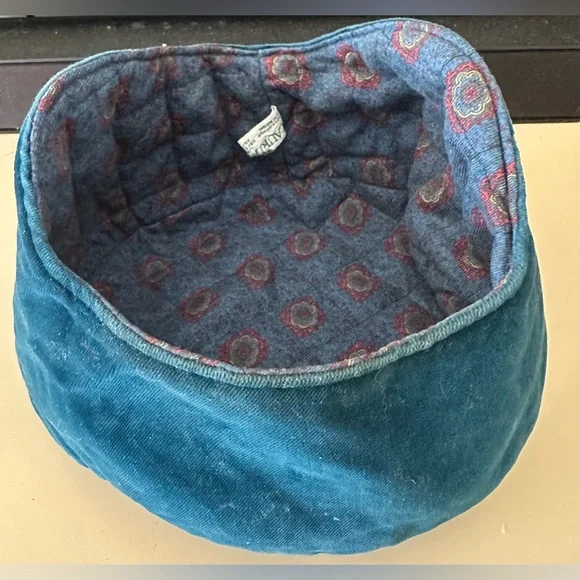 LAURA ASHLEY BLUE COTTON VELVET BERET ENGLAND Quilted Lining 1980s RARE Cottage LAURA ASHLEY BLUE COTTON VELVET BERET ENGLAND Quilted Lining  main image 3